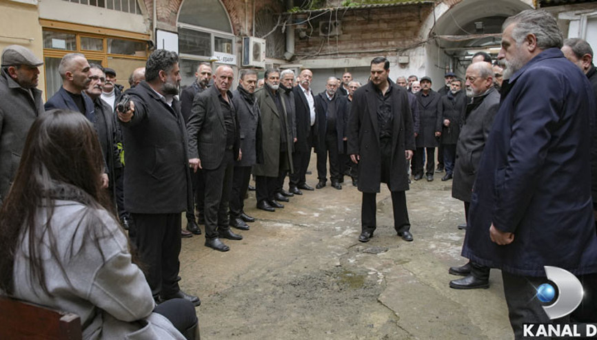 Eşref için karar zamanı: Nisan mı, Yetimler mi