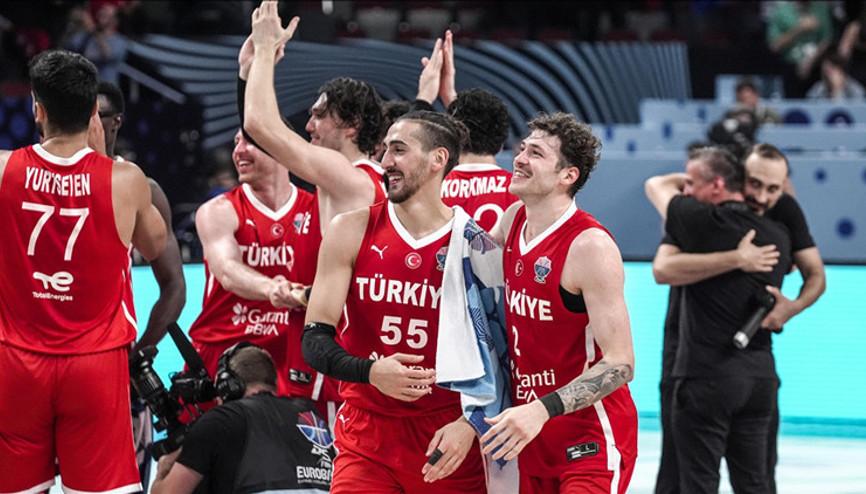 12 Dev Adam zirvede tek kalmak istiyor