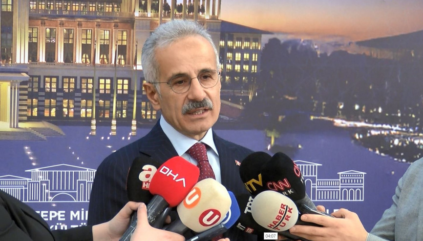 Bakan Uraloğlu, Külliyede Ramazan etkinlik alanını ziyaret etti