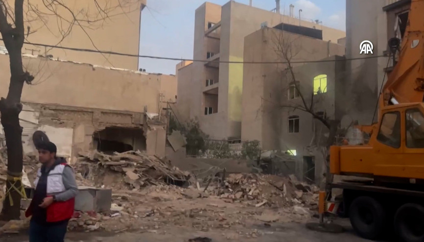 ABD-İsrail saldırılarının ardından başkent Tahrandaki yıkım görüntülendi