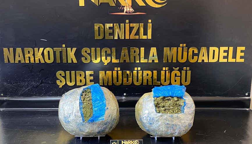 Otomobillerin bagajında uyuşturucu ele geçirildi; 3 gözaltı