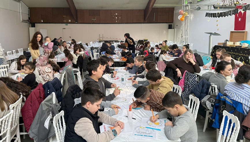Leverkusen’de tekne orucu iftar programı Leverkusen’de tekne orucu iftar programı