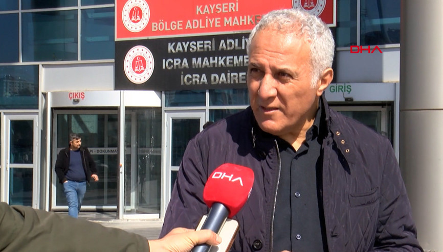 Yaptırmak istediği dişleri yüzünden evine ve aracına haciz geldi