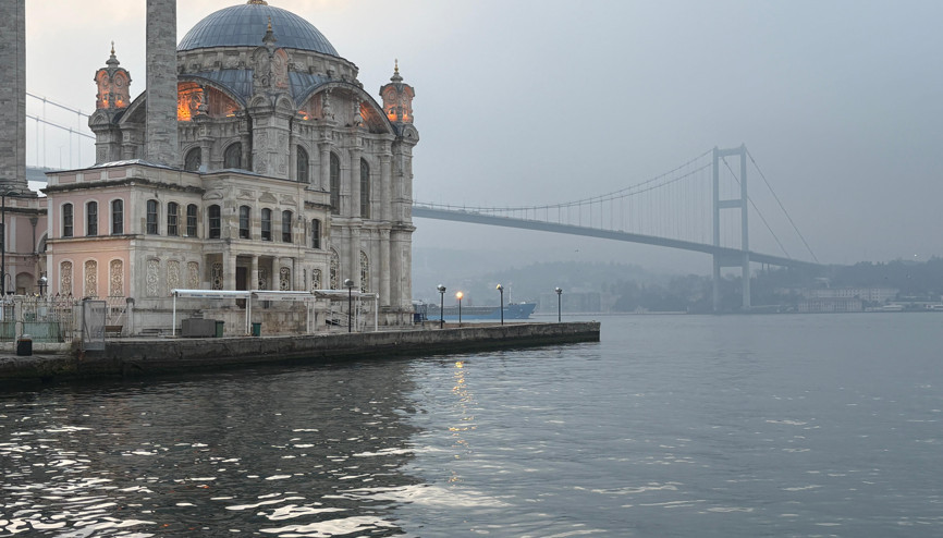 İstanbul- İstanbul Boğazı’nda sis etkili oluyor