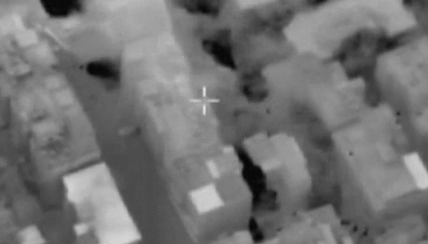 IDF, Lübnandaki Hizbullah hedeflerini vurma anını paylaştı