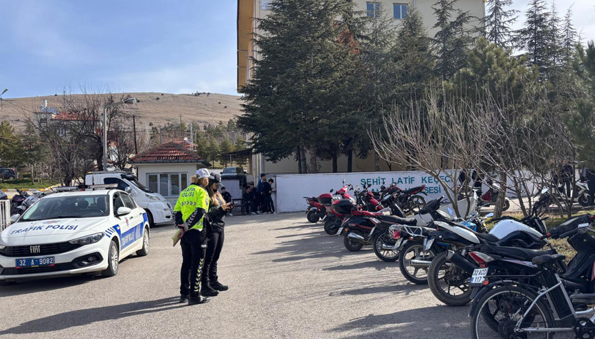 Yalvaçta trafik denetimi
