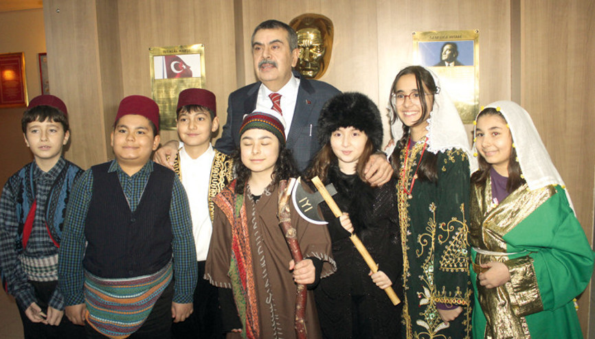 Bakan Tekin: Okullarda tedbiri artıracağız Bakan Tekin: Okullarda tedbiri artıracağız