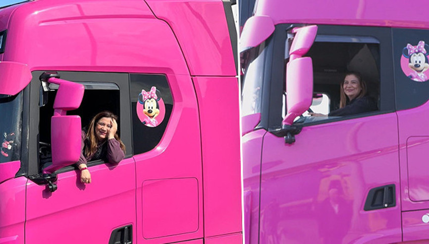 Pembe TIRıyla İstanbuldan Avrupaya gidiyor: Gören bir daha bakıyor Çığlık çığlığa korna basıyorlar Pembe TIRıyla İstanbuldan Avrupaya gidiyor: Gören bir daha bakıyor Çığlık çığlığa korna basıyorlar