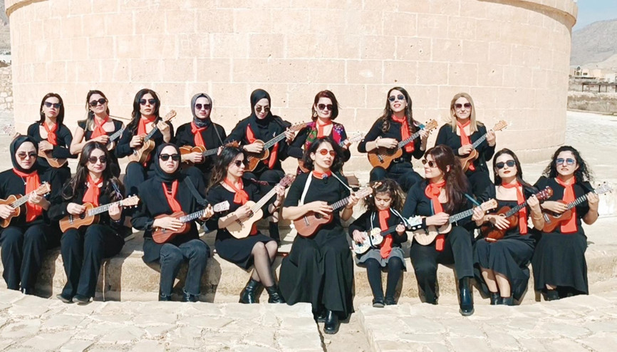 Şiddete karşı ukuleleli çağrı