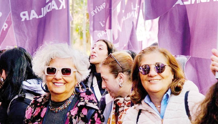 İstanbul’da kadın yürüyüşleri yapıldı