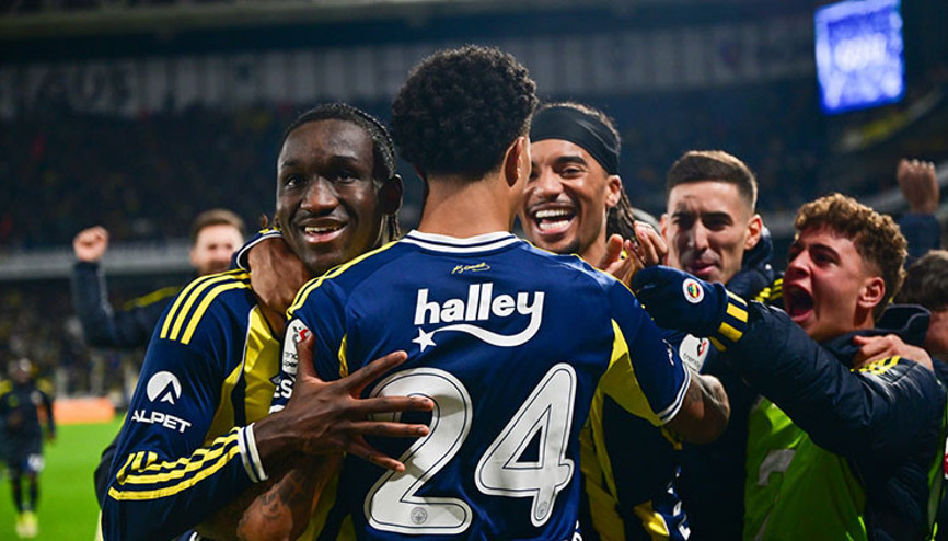 Fenerbahçede 3 maçtır aynı senaryo
