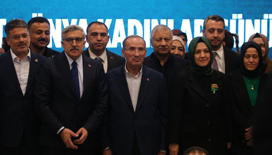 TBMM Başkanvekili Bozdağdan ABD ve İsrailin İrana saldırılarına tepki TBMM Başkanvekili Bozdağdan ABD ve İsrailin İrana saldırılarına tepki