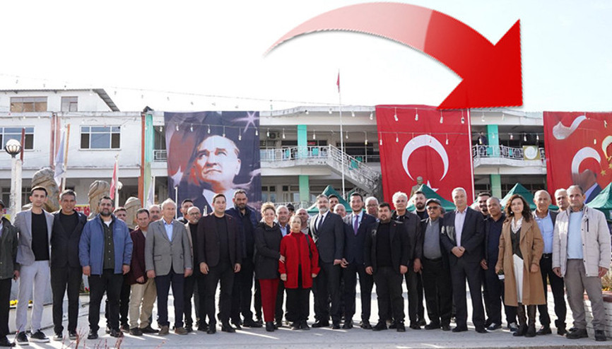 CHPli isime fotoğraf tepkisi: Cumhurbaşkanı Erdoğanın olduğu kare üzerinde oynadı iddiası CHPli isime fotoğraf tepkisi: Cumhurbaşkanı Erdoğanın olduğu kare üzerinde oynadı iddiası