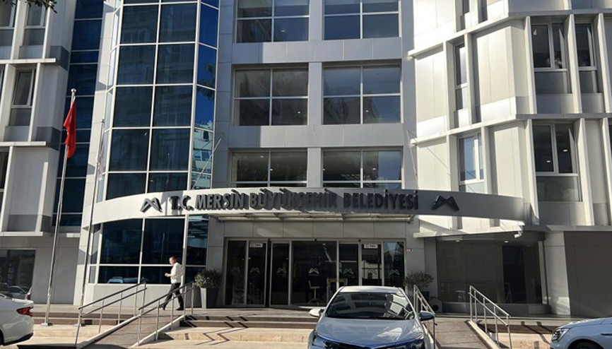Mersin Büyükşehir Belediyesinde ihaleye fesat ve rüşvet operasyonu Taşınmaz ve araçlara el konuldu Mersin Büyükşehir Belediyesinde ihaleye fesat ve rüşvet operasyonu Taşınmaz ve araçlara el konuldu