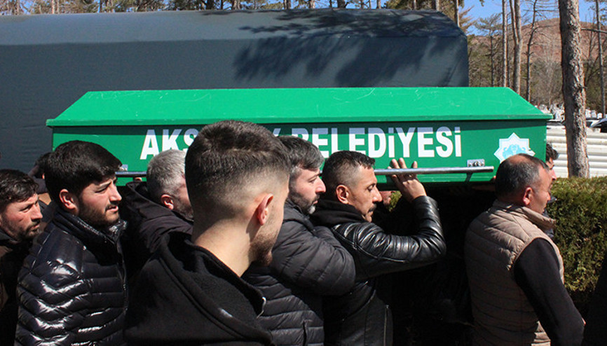 Akranı tarafından kız meselesi yüzünden öldürüldü: 16 yaşındaki Mustafa toprağa verildi