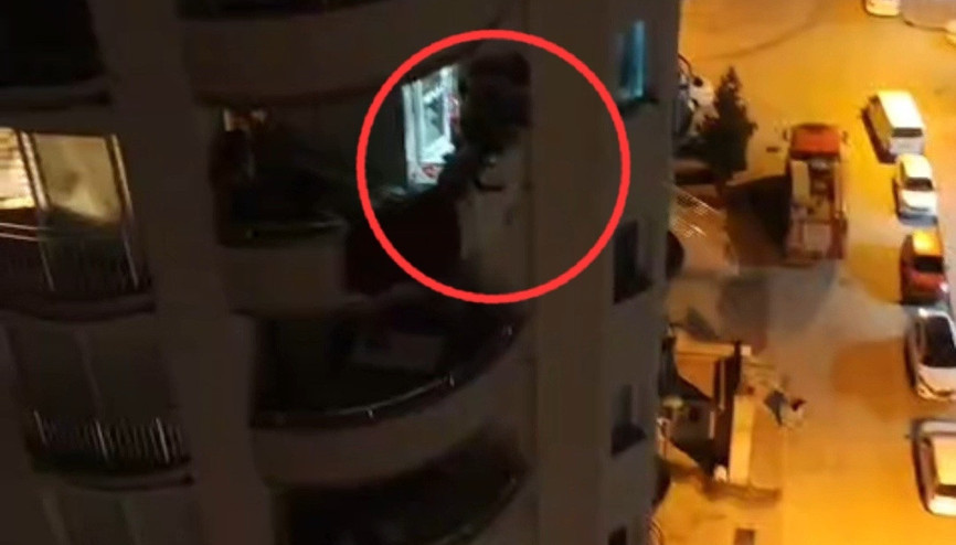 Annesiyle tartıştı, evi ve kendisini yakacağını söyledi; 3 saatte ikna edildi