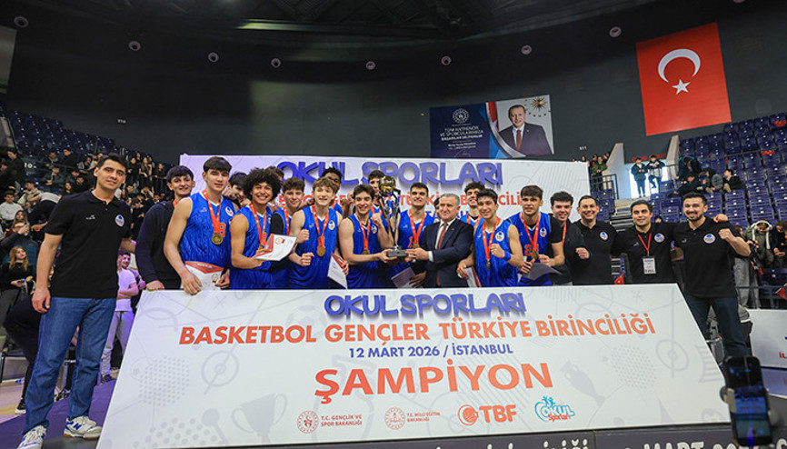 Bakan Bak: “Geleceğin 12 Dev Adamları okul sporlarında yetişiyor” Bakan Bak: “Geleceğin 12 Dev Adamları okul sporlarında yetişiyor”