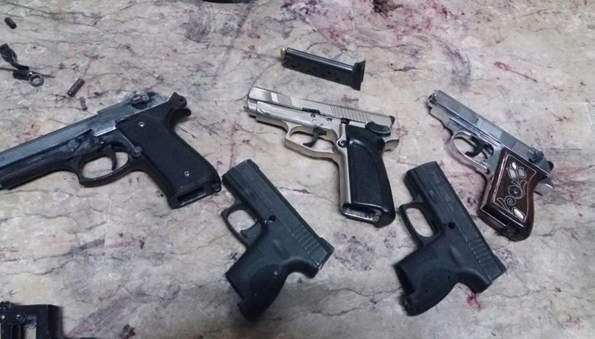 İstanbulda kaçak silah ticareti operasyonunda 4 şüpheli yakalandı