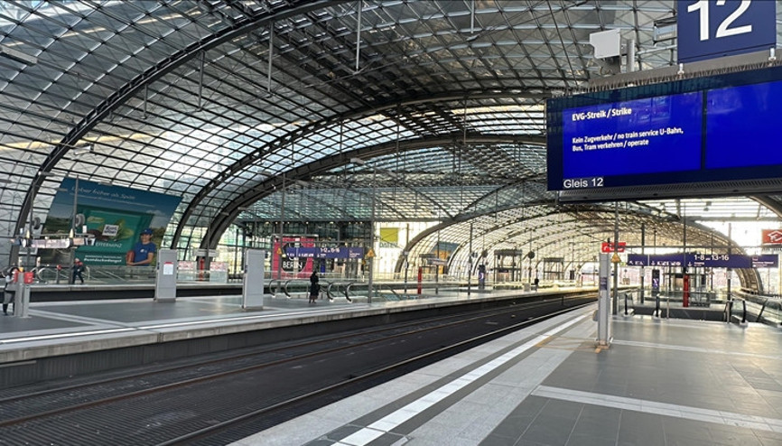 Her üç tren çalışanından biri işi bırakmayı düşünüyor