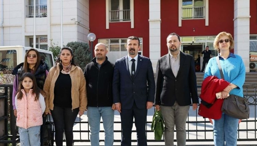 Atatürke hakaret ettiği ileri süren öğretmen gözaltında