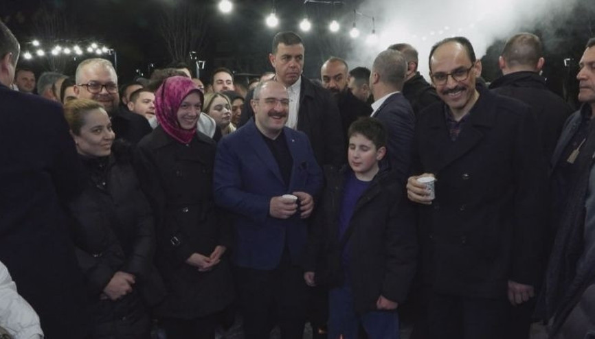 MİT Başkanı Kalın ile TBMM Sanayi Komisyonu Başkanı Varank, vatandaşlarla bir araya geldi