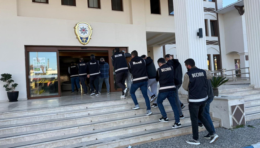 Muğla merkezli 12 ilde internetten yatırım vaadiyle dolandırıcılığa 4 tutuklama