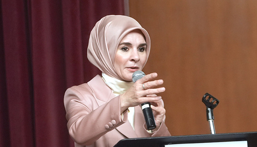 Bakan Göktaştan Dijital Dünyada Çocuk Hakları Sözleşmesi çağrısı