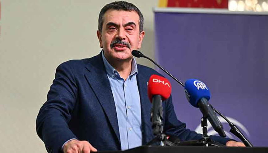 Bakan Tekinden Özgür Özele cevap