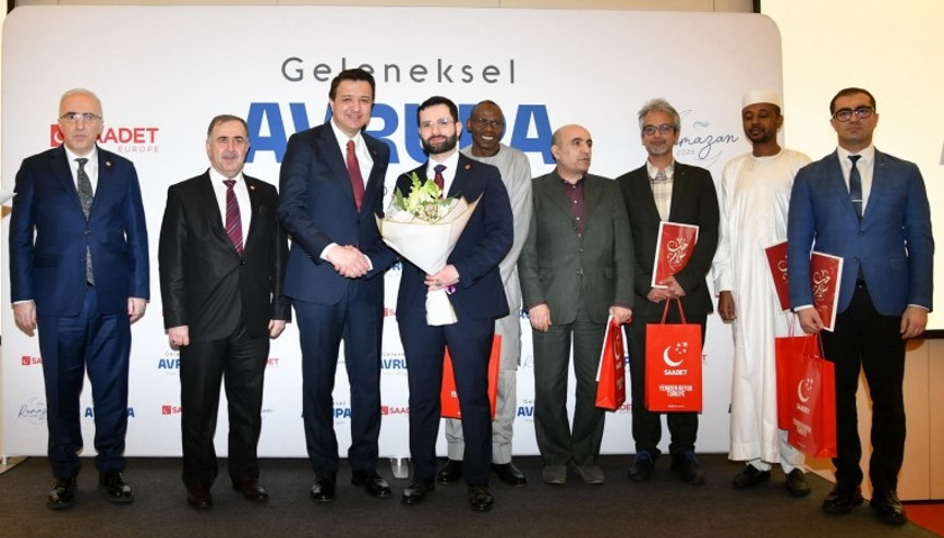 Berlin’de Saadet Partisi iftarı