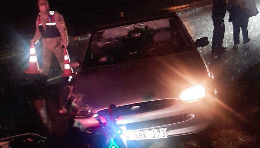 Otomobilin çarptığı motosikletin sürücüsü öldü