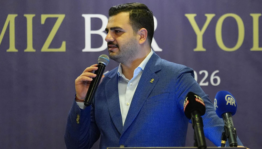 AK Partili Eyyüp Kadir İnandan Özgür Özele sert eleştiriler