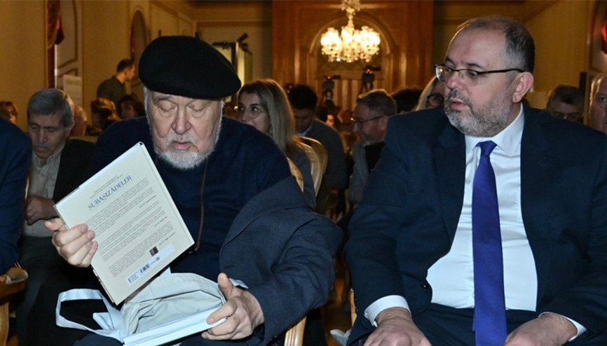 Erhan Afyoncudan belgeli İlber Ortaylı yazısı: Tarihe not düşmek için yazıyorum deyip Topkapı hikâyesini paylaştı