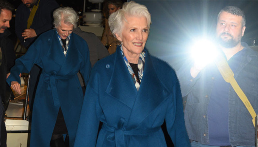 Elon Musk’ın model annesi Maye Musk İstanbulda... El fenerli önlem