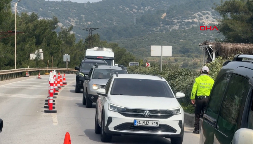 Bodruma son 24 saatte 25 bin araç giriş yaptı