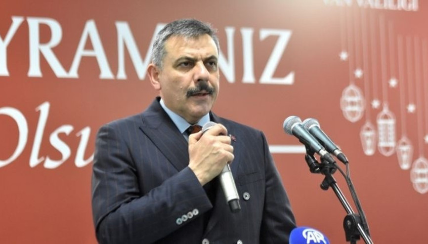 Bakan Çiftçi: Aziz şehitlere borçlu olduğumuzu hepimiz biliyoruz