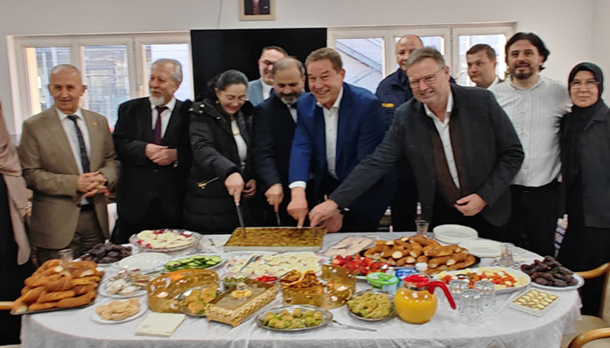 Fürthde baklavalı bayram