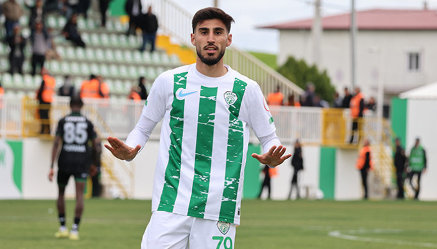 Altı puanlık maçta Serikspor güldü, Sakaryaspor üzüldü