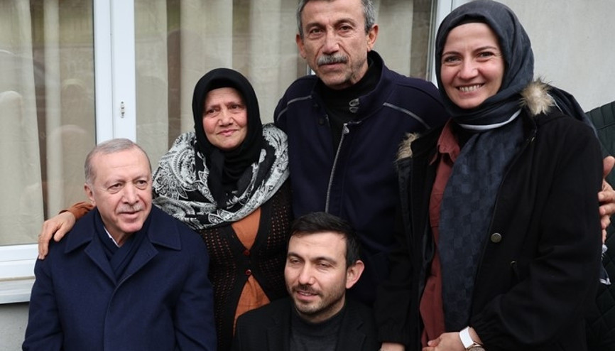 Cumhurbaşkanı Erdoğandan baba ocağında bayram ziyareti