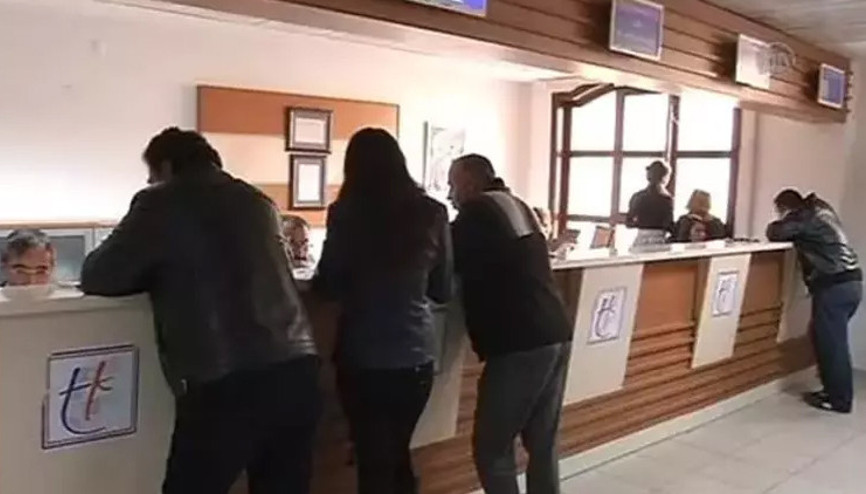 Bakan Gürlekin tapu kayıtlarını sorgulayan müdür gözaltına alındı