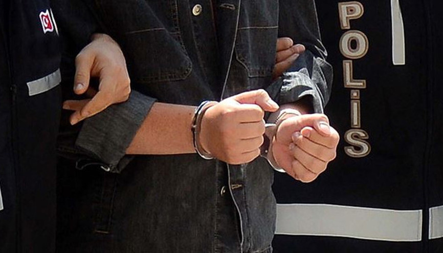 İBBye yönelik Yolsuzluk davasının duruşmasına sahte basın kartıyla giren şüpheli tutuklandı