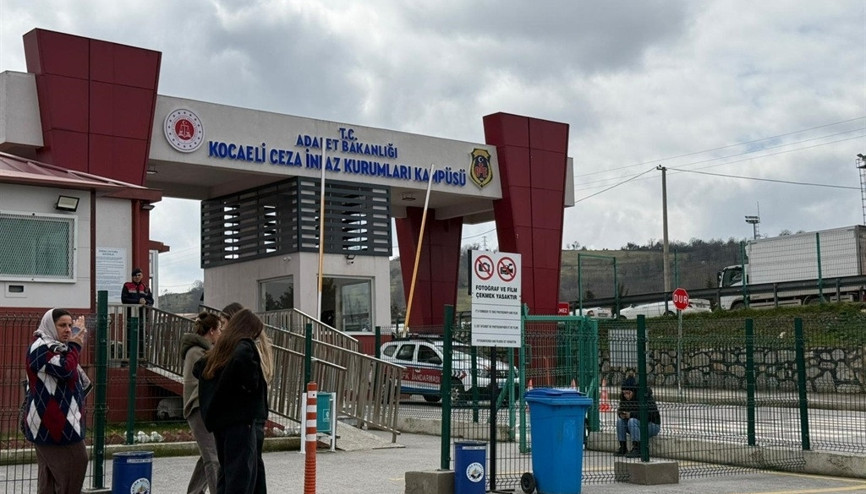 7 kişinin öldüğü kozmetik fabrikası yangınında ara karar; 8 tutuklu sanıktan birine tahliye