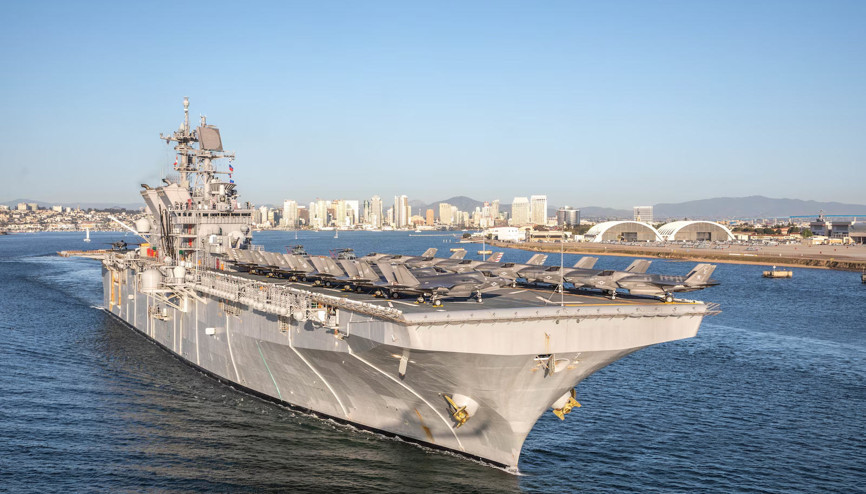 ABD ordusu: 3 bin 500 personel taşıyan amfibi hücum gemisi USS Tripoli Orta Doğuda
