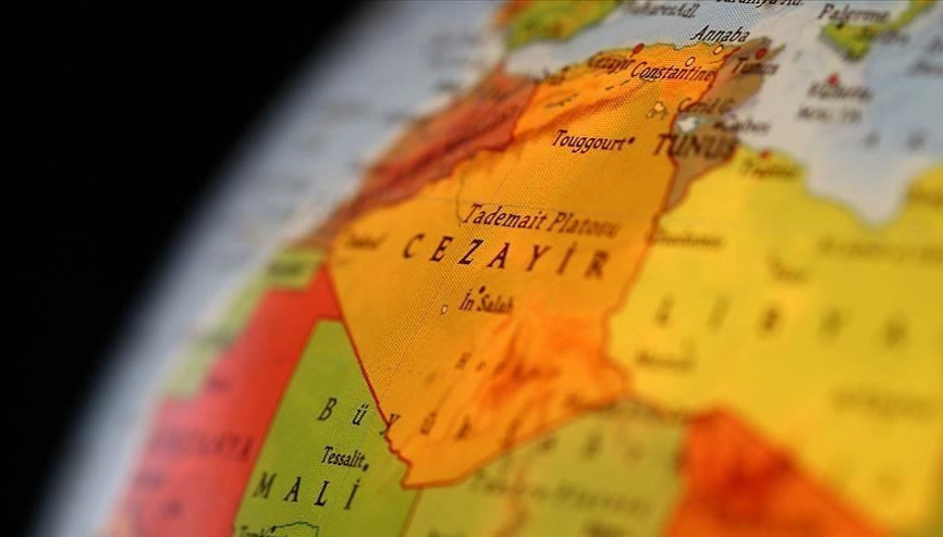 Eski Cezayir Cumhurbaşkanı Zerval hayatını kaybetti