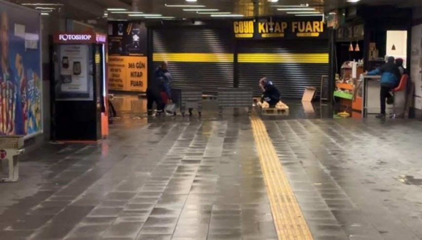 Mecidiyeköy metro istasyonunu su bastı