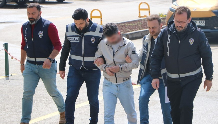 2 kadını 4 milyon TL dolandıran şüpheli yakalandı 2 kadını 4 milyon TL dolandıran şüpheli yakalandı