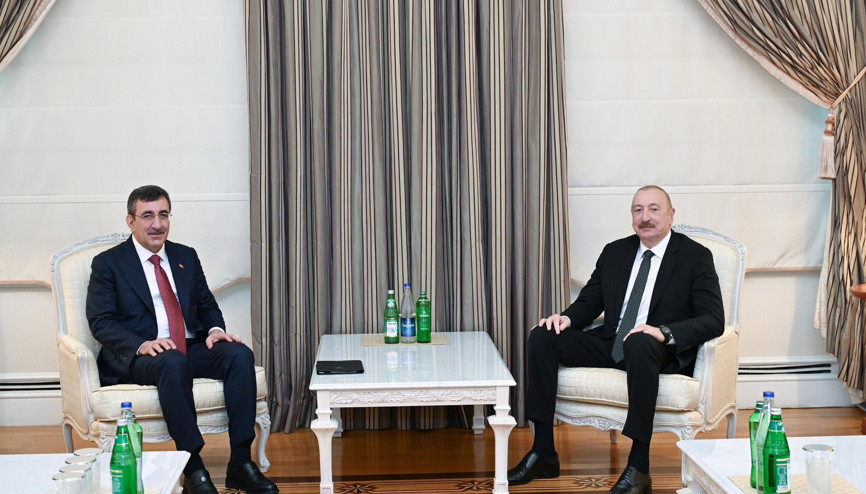 Cumhurbaşkanı Yardımcısı Yılmaz, Azerbaycan Cumhurbaşkanı Aliyev ile görüştü