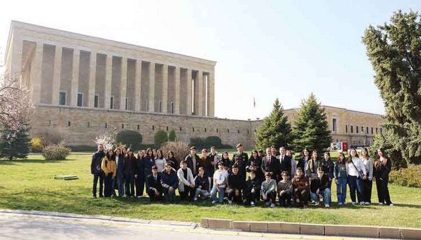Yürüyen Köşk’ün çınarı Anıtkabir’de