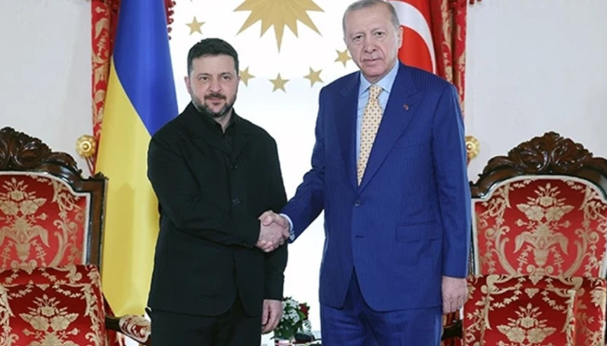 Cumhurbaşkanı Erdoğan, Ukrayna Devlet Başkanı Zelenskiyi resmi törenle karşıladı