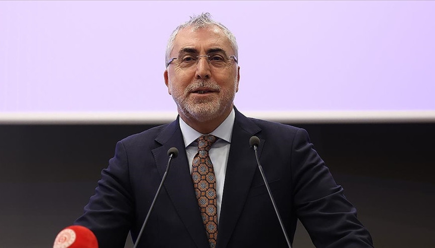 Bakan Işıkhan: Türkiye, can simidi olmaya devam ediyor