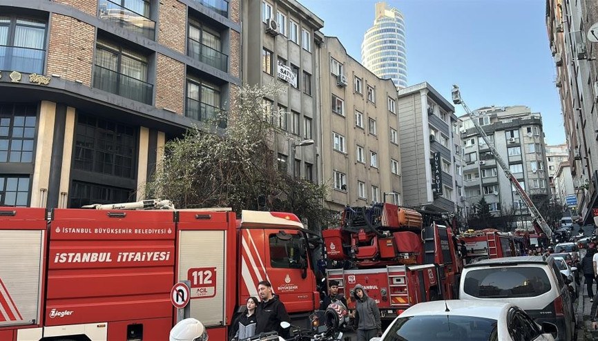 Şişlide otelde yangın paniği